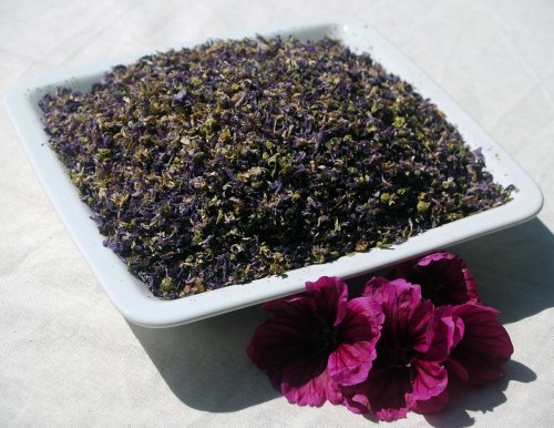 Naturix24 – Malvenblütentee, Malvenblüten geschnitten – 250 g Beutel Naturix24 – Malvenblütentee, Malvenblüten geschnitten – 250 g Beutel von Naturix24