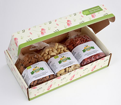 Naturkost Schulz - Bio Luxury Set, 750g edle BIO Nüsse und Früchte in einem wunderschönen Geschenkkarton von Naturkost Schulz