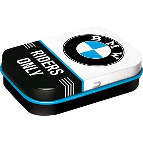 Nostalgic-Art Retro Pillendose, 4 x 6 x 1,6 cm, Original Lizenzprodukt (OLP), BMW – Riders Only – Geschenk-Idee für BMW Accessoires Fans, mit Pfefferminz-Dragees, Vintage Design von Nostalgic-Art