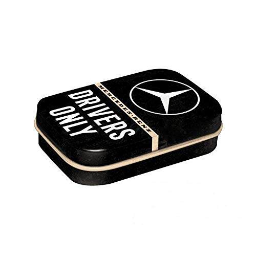 Nostalgic-Art Retro Pillendose, 4 x 6 x 1,6 cm, Mercedes-Benz – Drivers Only – Geschenk-Idee für Mercedes-Benz Accessoires Fans, mit Pfefferminz-Dragees, Vintage Design von Nostalgic-Art