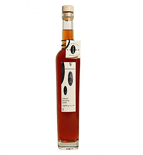 Alte Brennerei Cognac-Walnuss-Likör 28% vol. (0,5l) | Weicher & vollmundiger Likör mit einer deutlichen Walnussnote und zarten Cognacaromen | Pur oder über Eis von Obst Brände Liköre Alte Brennerei