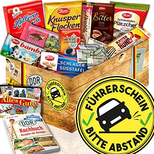 Führerschein + DDR Korb + Geschenk zum Führerschein Freund Führerschein + DDR Korb + Geschenk zum Führerschein Freund von ostprodukte-versand