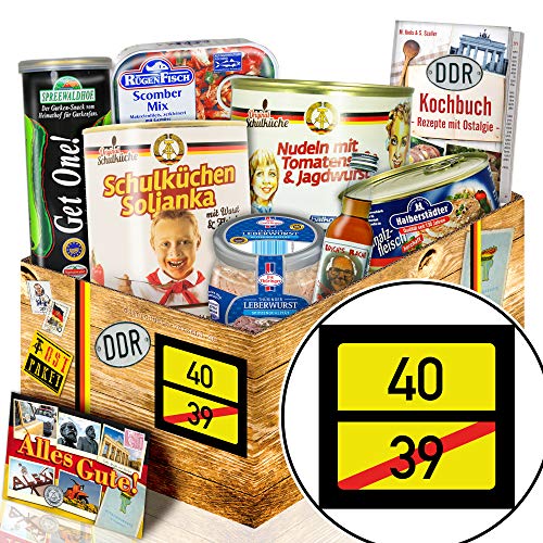 ostprodukte-versand Ortsschild 40 - Ostprodukte Geschenkbox - Geburtstagsgeschenke 40 - DDR Produkte von ostprodukte-versand