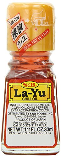 MHD: 21.09.2025-3 x 33ml La-Yu Chiliöl, Layu Chili Öl mit Chilipfeffer und Sesam MHD: 21.09.2025-3 x 33ml La-Yu Chiliöl, Layu Chili Öl mit Chilipfeffer und Sesam von Otsumami-Land.com