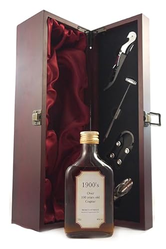 Over 100 years old Cognac 20cls 1990's bottling Decanted Selection in einer mit Seide ausgestatetten Geschenkbox, 1 x 200ml von Over 100 Cognac