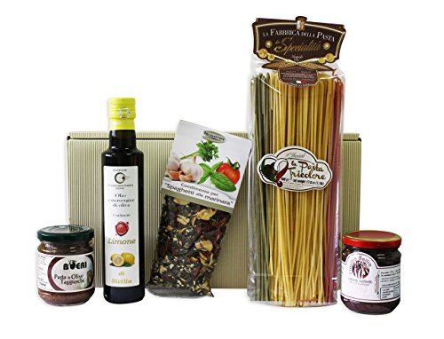 Geschenkkorb TRICOLORE mit ausgesuchten italienischen Feinkost Spezialitäten Zitronen Olivenöl extra vergine, Olivenpaste, Spaghetti Geschenkkorb TRICOLORE mit ausgesuchten italienischen Feinkost Spezialitäten Zitronen Olivenöl extra vergine, Olivenpaste, Spaghetti von Passione Italia