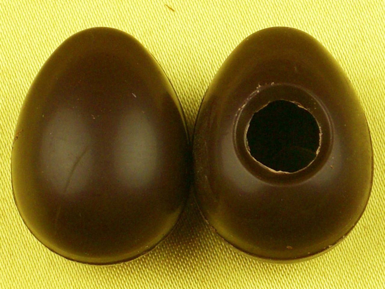 1 Folie Hohlkörper Medium-Eier Zartbitter 1 Folie Hohlkörper Medium-Eier Zartbitter von Cake-Masters Basics