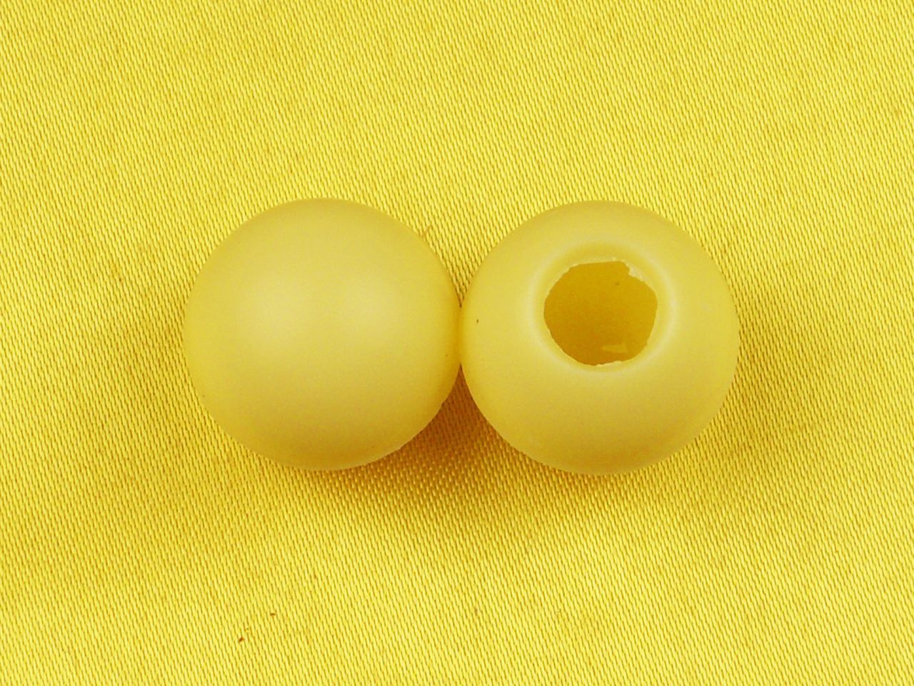 1 Folie Mini-Hohlkugeln Weiß von Pati-Versand