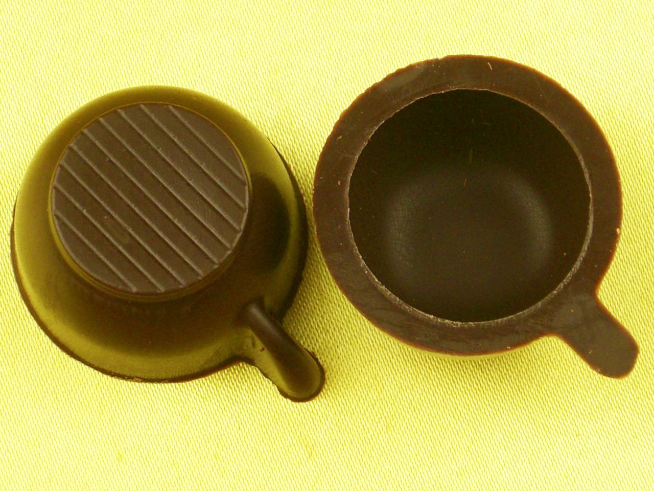1 Folie Tassen-Schalen Zartbitter von Pati-Versand