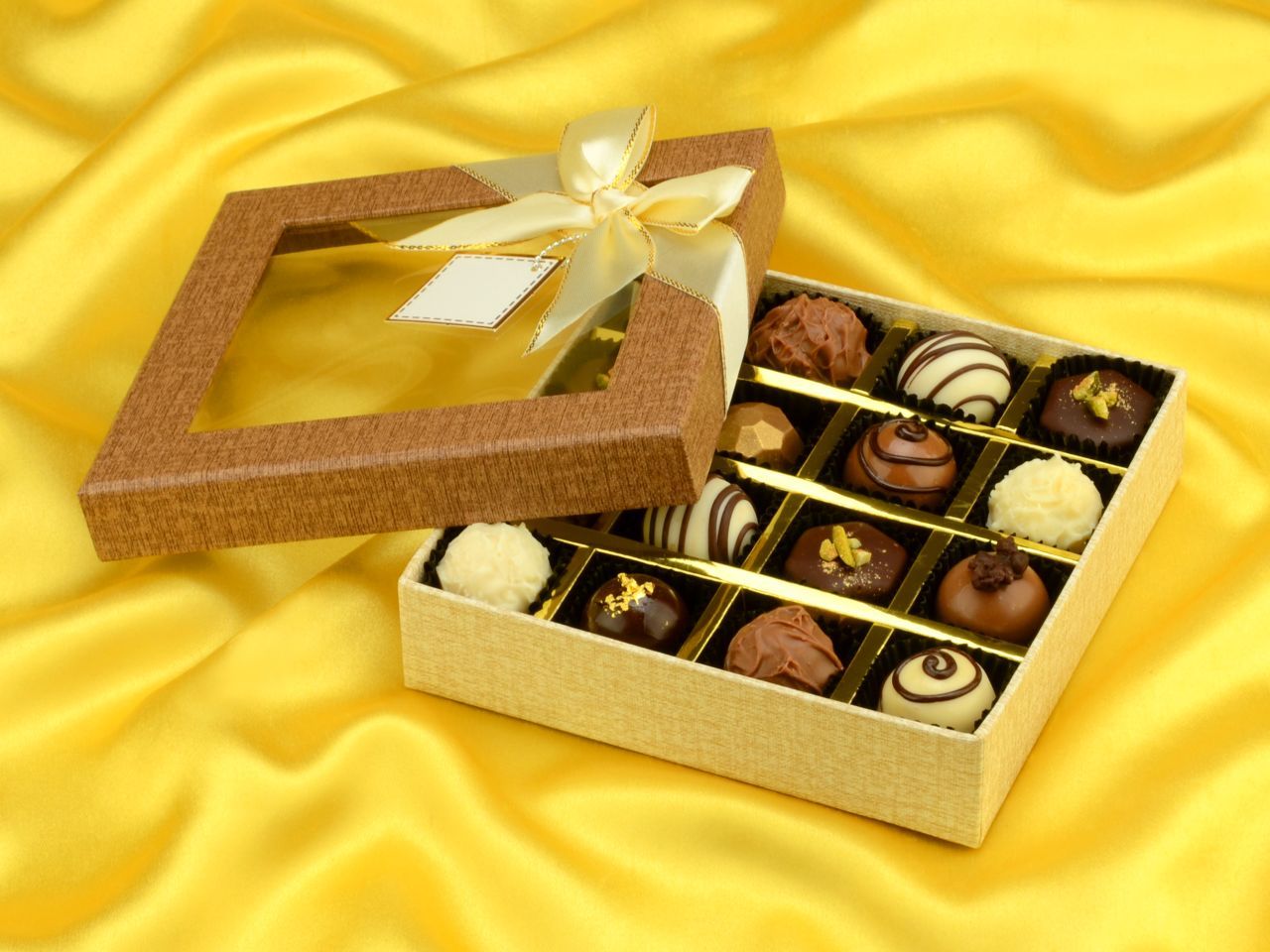 Chocolate Case Treasure für 16 Pralinen von Pati-Versand