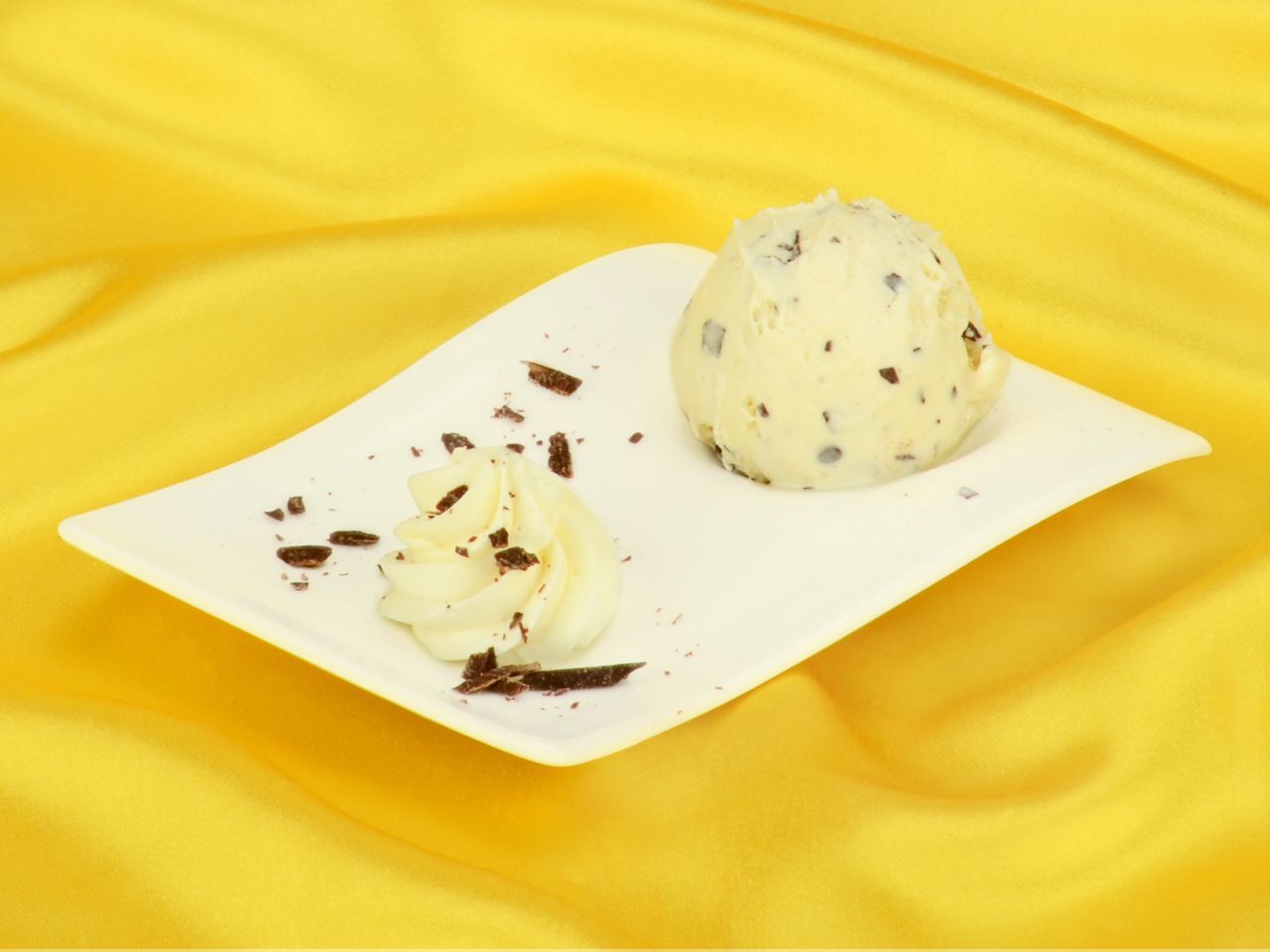 Eispulver Stracciatella 35g + kakaoh. Fettglasur 75g Eispulver Stracciatella 35g + kakaoh. Fettglasur 75g von Cake-Masters Basics