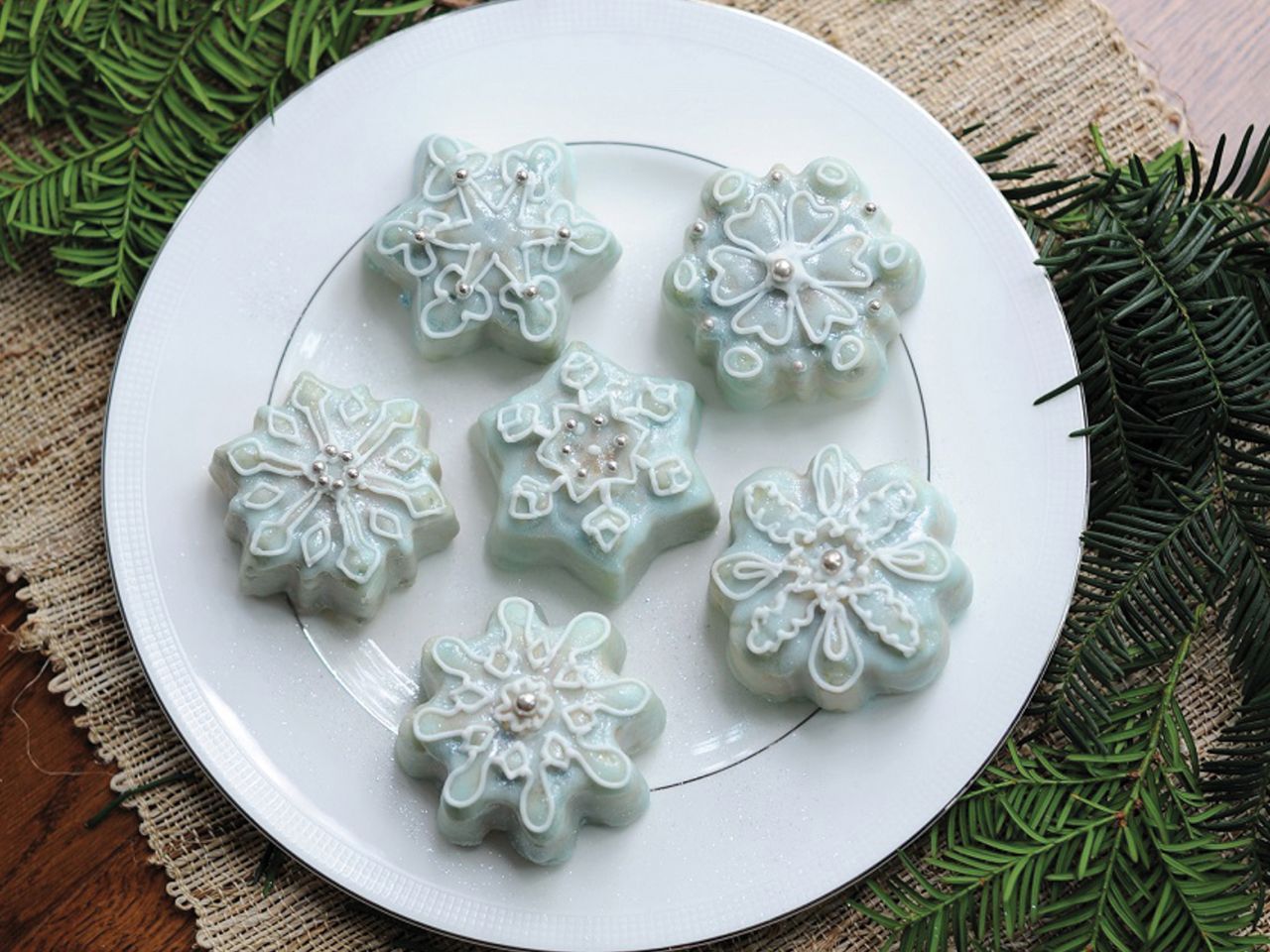 Nordic Ware Frozen Snowflake Cakelet Pan Nordic Ware Frozen Snowflake Cakelet Pan von Nordic Ware