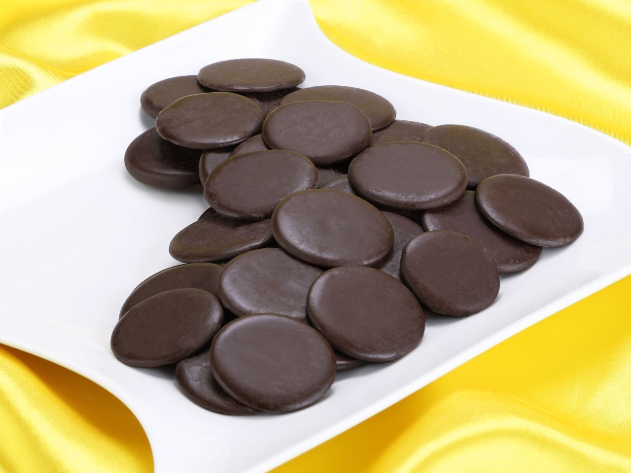 Kakaohaltige Fettglasur Chips 1,0kg Kakaohaltige Fettglasur Chips 1,0kg von Cake-Masters Basics