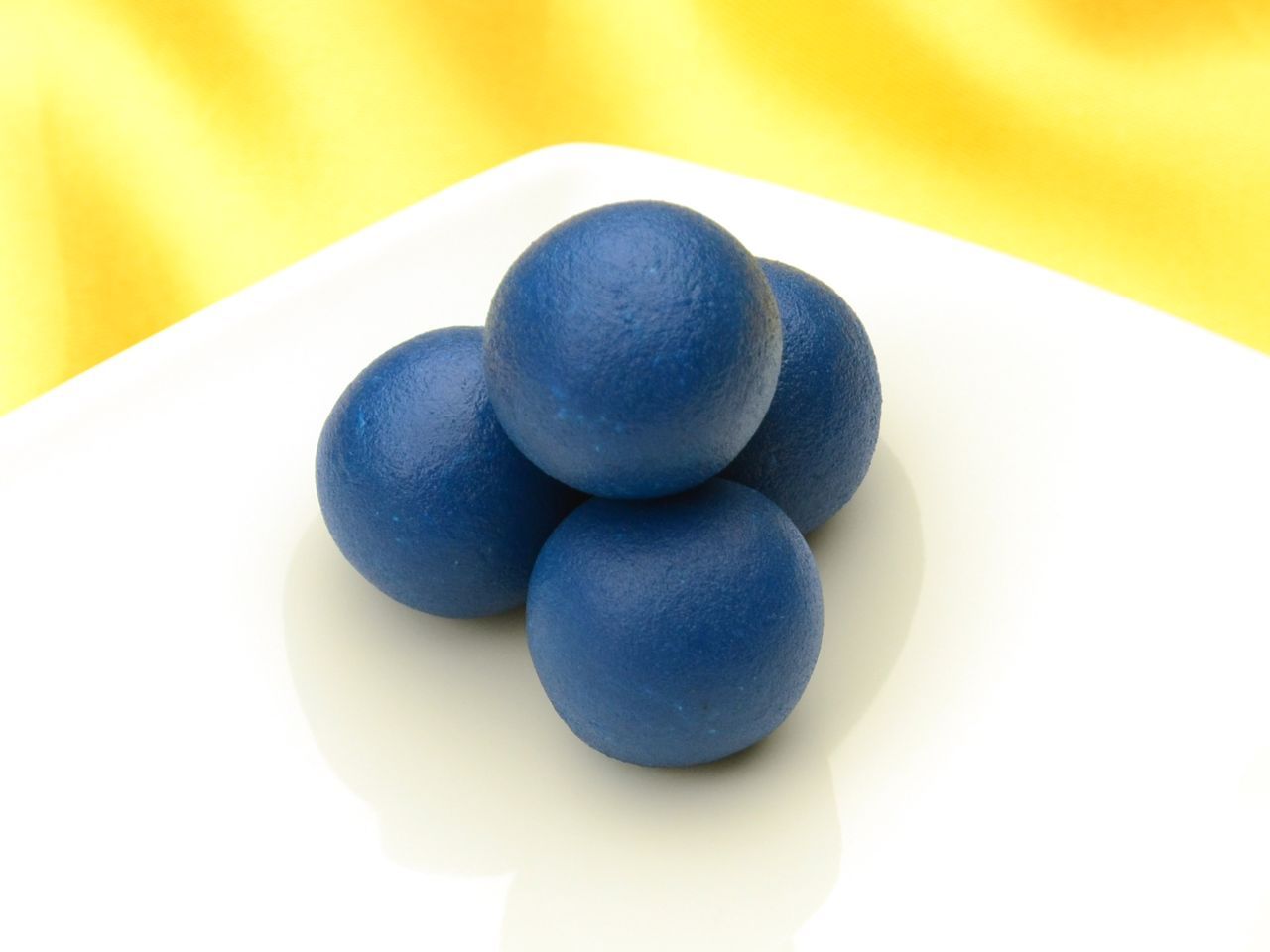 Marzipan angewirkt 70:30 blau 0,25kg Marzipan angewirkt 70:30 blau 0,25kg von Cake-Masters Basics