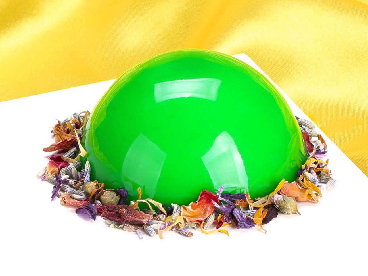 Mirror Glaze grün 260g Mirror Glaze grün 260g von Cake-Masters Basics