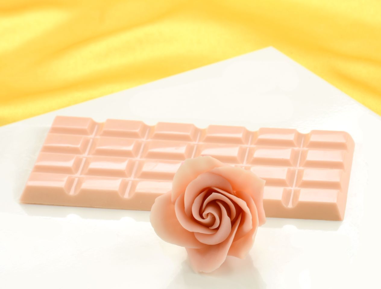 Modellier-Schokolade Rosa-helle Haut 600g von Cake-Masters Basics