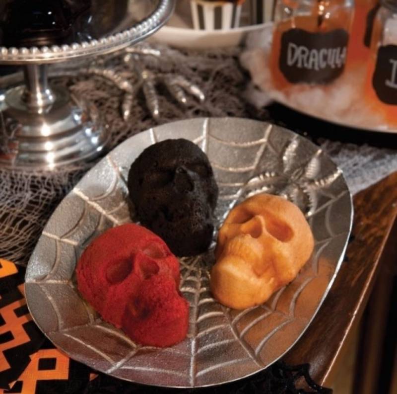 Nordic Ware Backform Halloween Schädel von Pati-Versand