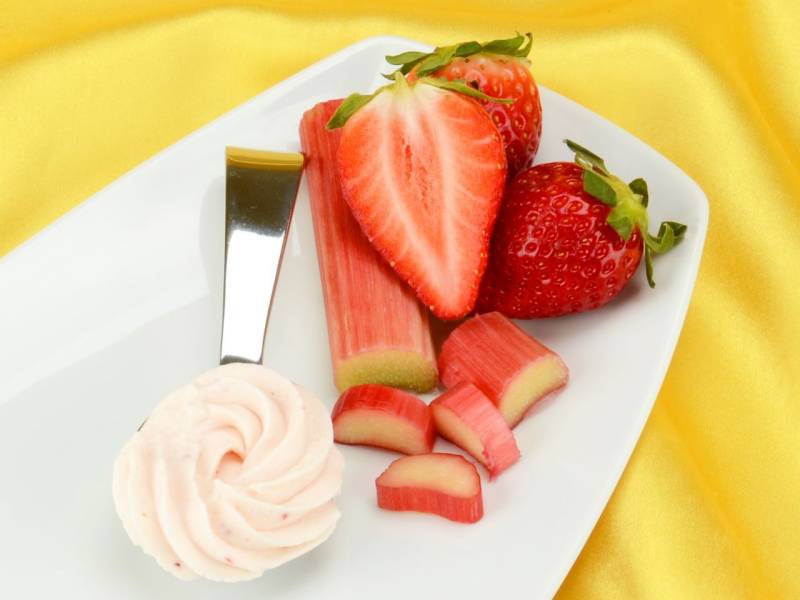 Sahnestand Rhabarber-Erdbeer 100g von Cake-Masters
