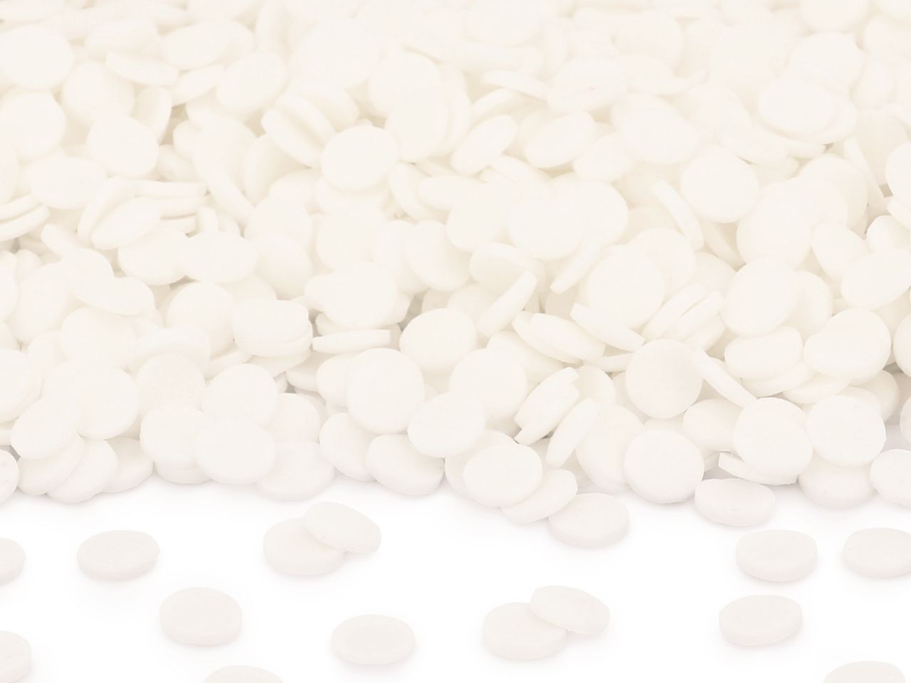Streudekor Konfetti groß weiß 80g Streudekor Konfetti groß weiß 80g von Cake-Masters Basics