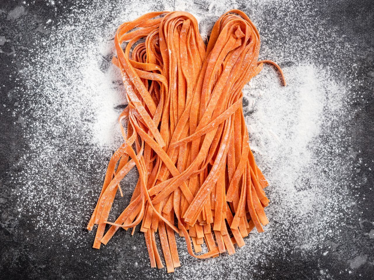 Teigmischung Eier-Nudeln Paprika 500g Teigmischung Eier-Nudeln Paprika 500g von Cake-Masters