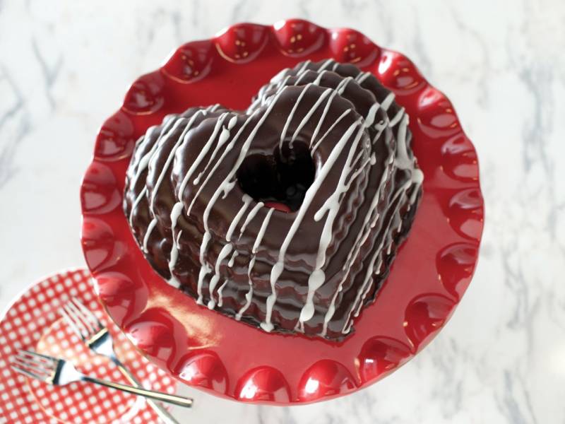 Nordic Ware Tiered Heart Bundt Pan von Nordic Ware