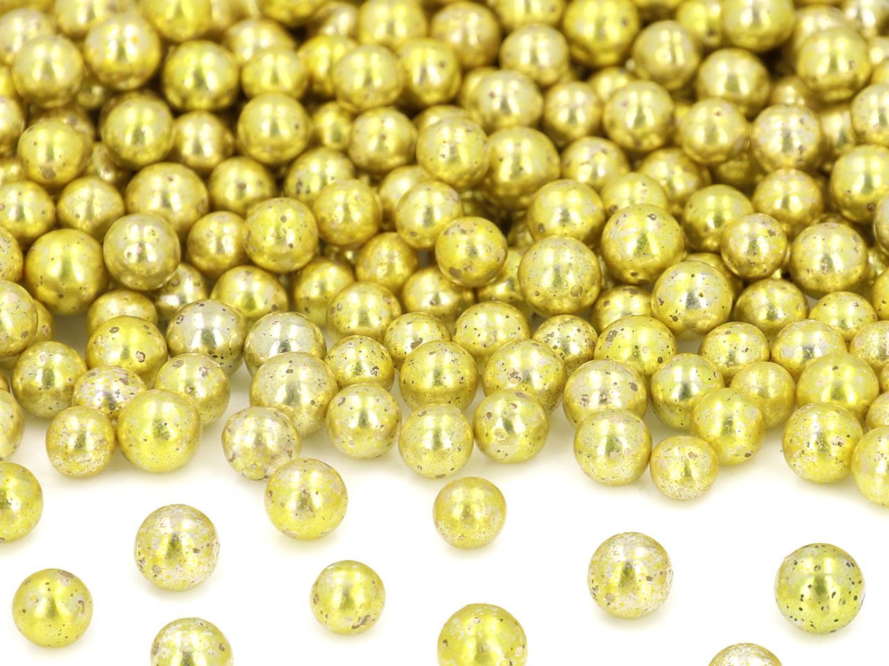 Weiche Zuckerperlen gold 7mm 60g Weiche Zuckerperlen gold 7mm 60g von Cake-Masters Basics