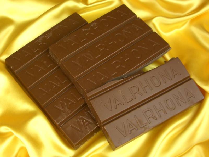 Xocoline Block 41% 250g von Valrhona