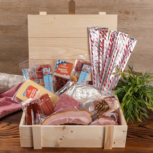 WURSTBARON® Wurst & Käse Geschenk Kiste aus Holz mit Beschlägen, Salami Snacks, Tolle Geschenkidee für jeden Anlass von Pikanten