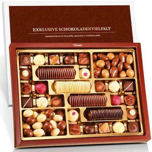 Pralinenbote - Exklusive Schokoladenvielfalt mit 24 handgefertigten Pralinen, 80 feinen Schokoladen und 235 g Schokoladen-Dragees in exklusiver Geschenkbox XXL von Pralinenclub