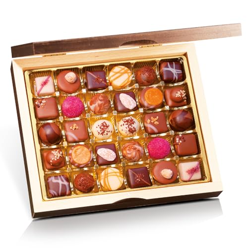 Pralinenbote Geschenk Abo – Das Pralinenclub Vierteljahr mit 3 x 30 Pralinen der besten Chocolatiers – endet ohne Verpflichtung – Das exklusive Pralinen Geschenk mit nachhaltiger Überraschung von Pralinenclub