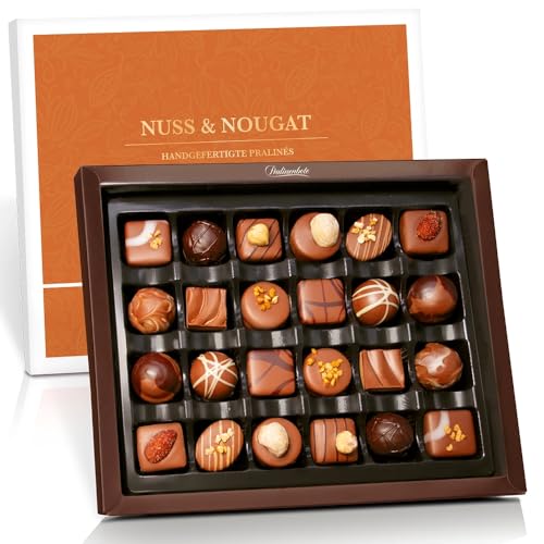 Pralinenbote Genussmanufaktur - 24 Nuss & Nougat Pralinen, handgefertigt von deutschen Chocolatiers, das exklusive Pralinen Geschenk ohne Alkohol Pralinenbote Genussmanufaktur - 24 Nuss & Nougat Pralinen, handgefertigt von deutschen Chocolatiers, das exklusive Pralinen Geschenk ohne Alkohol von Pralinenclub