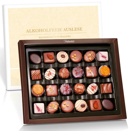 Pralinenbote Genussmanufaktur – Alkoholfreie Auslese mit 24 handgefertigten Pralinen deutscher Chocolatiers, das exklusive Pralinen Geschenk Pralinenbote Genussmanufaktur – Alkoholfreie Auslese mit 24 handgefertigten Pralinen deutscher Chocolatiers, das exklusive Pralinen Geschenk von Pralinenclub
