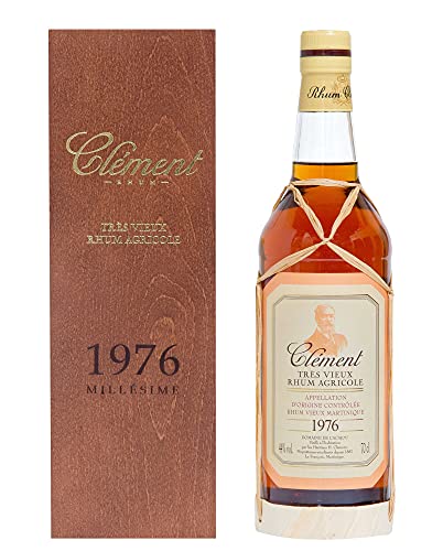 Rarität aus dem Jahr 1976: Rum Agricole A.O.C. Martinique, Rhum Clément Très Vieux Millésime 1976 (0,7l), 20 Jahre in Eichenfässern gelagert, edles Geschenk in Holzkiste, sehr selten! von Prime Presents