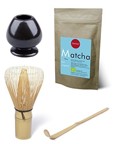 Matcha Set - 100 g Bio Matcha Tee Pulver vegan im Zip Beutel zum Trinken PLUS Matcha Besen Chasen - Matchabesen PLUS Matchabesen Halter PLUS Matcha Bambuslöffel Chashaku - von Quertee® von Quertee