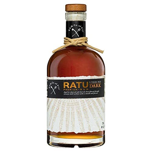 RATU Dark Rum | 700ml Brauner Rum von den Fidschi-Inseln | trocken / rauchig | Karamell & Vanille Aroma | 5 Jahre gereifter dunkler Rum & von Hand geernteten Rohrzucker und reinem Quellwasser | 40 % von RATU