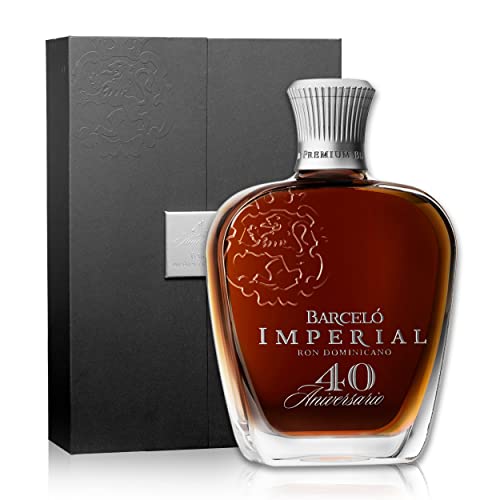 Ron Barceló Premium Blend 40 Aniversario Rum (1 x 0,7 l) 43% vol. - In edler Geschenkbox - Milder brauner Rum, blended aus exzellenten Rumsorten, behutsam und sorgfältig im Eichenfass gelagert von Ron Barceló