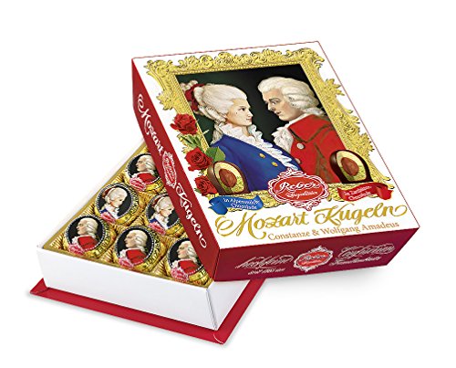 Reber Wolfgang & Constanze Mozart-Kugeln Barock, 12er Packung, Mozart-Kugeln aus Zartbitter- Alpenmilch-Schokolade, Gefüllt mit Pistazien, Marzipan, Mandeln, Haselnuss-Nougat, 240g Reber Wolfgang & Constanze Mozart-Kugeln Barock, 12er Packung, Mozart-Kugeln aus Zartbitter- Alpenmilch-Schokolade, Gefüllt mit Pistazien, Marzipan, Mandeln, Haselnuss-Nougat, 240g von Reber