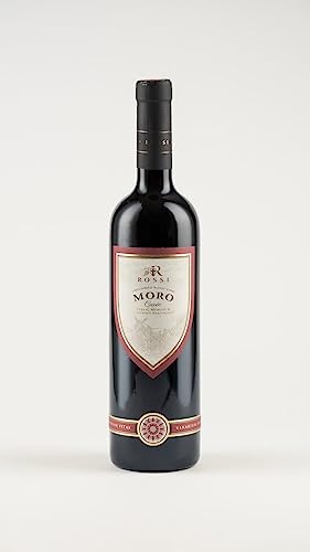 ROSSI MORO CUVEE 2019 0,75 l | 12,5% Vol. | fruchtig nach Blaubeere und Himbeere mit einer feinen Note von dunkler Schokolade und schwarzem Pfeffer. ROSSI MORO CUVEE 2019 0,75 l | 12,5% Vol. | fruchtig nach Blaubeere und Himbeere mit einer feinen Note von dunkler Schokolade und schwarzem Pfeffer. von Rossi
