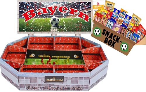 FUSSBALL - SNACKADIUM Fußball Snackstadion XXL inklusive SNACK-BOX. DEIN VEREIN - DEINE FARBEN - DEINE LEIDENSCHAFT- Einzigartiges Geschenk für Fußballfans, Stadionfeeling Zuhause (Bayern) von SNACKADIUM