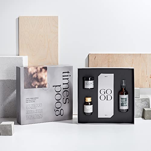 Zirben Geschenkbox "Good Times" — Eine gute Zeit schenken. Geschenkset mit Raumduft Spray Bio-Zirbelkiefer, Fichtengeist, Zirbenkerze und Grußkarte von STILVOL.