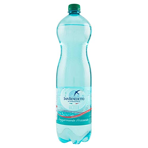 HEILIGES, GESEGNETES, LEICHT SPRUDELNDES WASSER 6 X 1,5 L HEILIGES, GESEGNETES, LEICHT SPRUDELNDES WASSER 6 X 1,5 L von San Benedetto