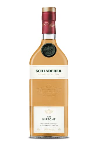 Schladerer Alte Kirsche, edle Spirituose aus dem Schwarzwald - besonderes Zusammenspiel von Schladerer Schwarzwälder Kirschwasser, gereift in Eichenholzfässern und einem Hauch Rum (1 x 0,7l) von Schladerer