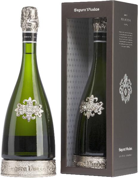 Segura Viudas. Brut Reserva Heredad Jg. Cuvee aus 67 Proz. Macabeo, 33 Proz. Parellada von Segura Viudas.