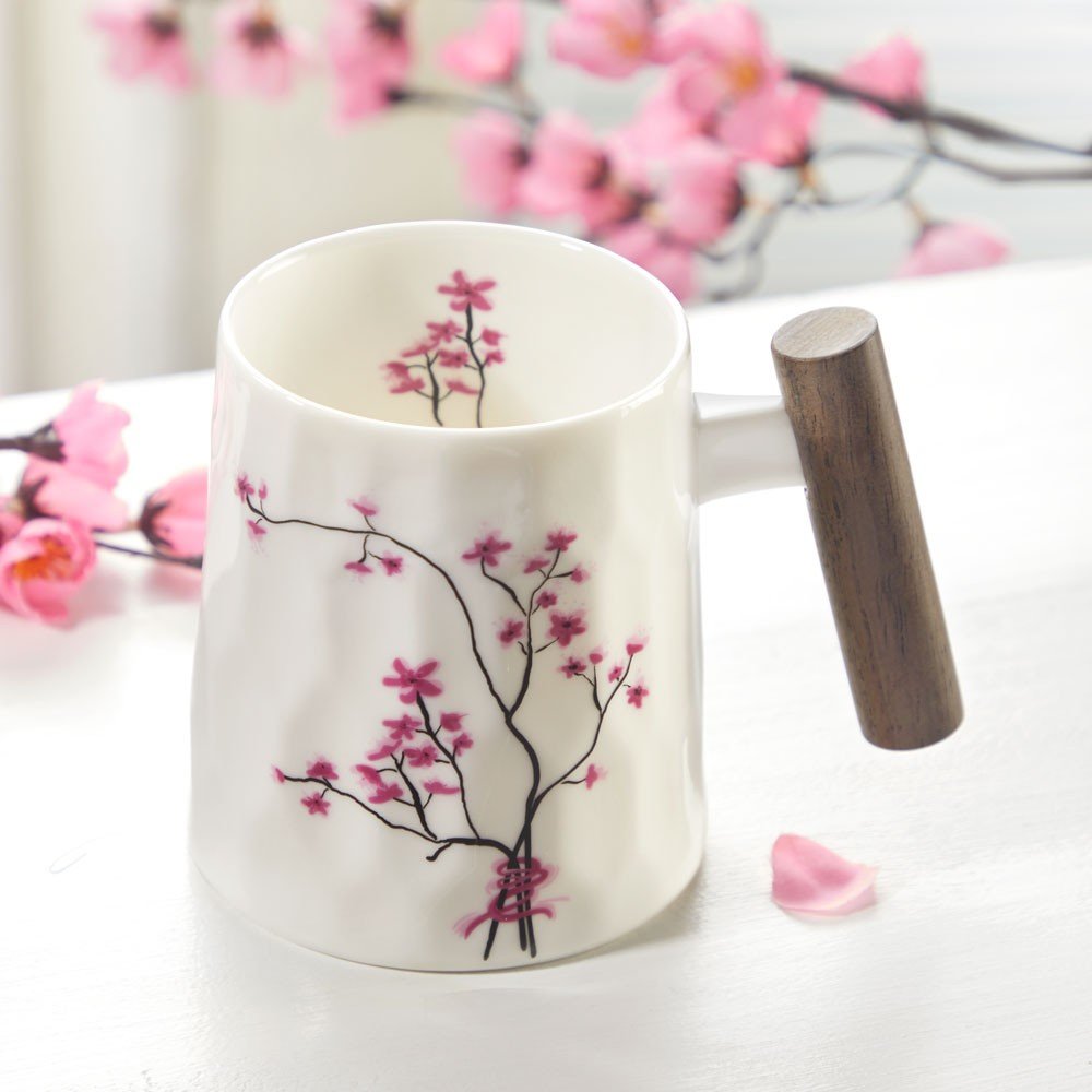 Becher Kirschblüte mit Holzgriff von TeaLogic