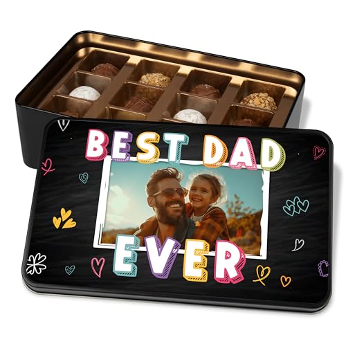 Foto Geschenk zum Muttertag Vatertag Geburtstag: Pralinendose personalisiert mit Bild „Best Mum & Dad Ever“ – Metalldose mit 12 Pralinen – Schokolade Geschenkideen (Bester Papa) von True Statements