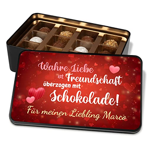 Geschenke zum Valentinstag – personalisierte Metalldose mit 12 Confiserie-Pralinen „Wahre Liebe ist Freundschaft“ – Geschenke für Frauen Männer sie ihn | Hochzeitstag Geburtstag von True Statements