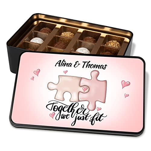 Pralinendose personalisiert „Together we just fit“ - mit 12 Confiserie-Pralinen – Schokolade Liebes-Geschenke Valentinstag Weihnachten Hochzeitstag Geburtstag von True Statements