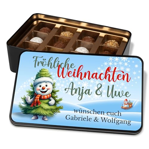 Pralinendose personalisiert „Fröhliche Weihnachten“ mit lustigem Tannenbaum-Schneemann - 12 Confiserie-Pralinen in Metalldose – Schoko Weihnachtskarte - Geschenk zu Weihnachten Pralinendose personalisiert „Fröhliche Weihnachten“ mit lustigem Tannenbaum-Schneemann - 12 Confiserie-Pralinen in Metalldose – Schoko Weihnachtskarte - Geschenk zu Weihnachten von True Statements