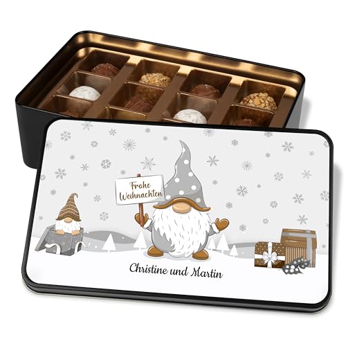 Pralinendose personalisiert „Frohe Weihnachten“ mit Gold-Wichtel-Motiv - 12 Confiserie-Pralinen in Metalldose – Schokolade Geschenk zum Weihnachtsfest von True Statements