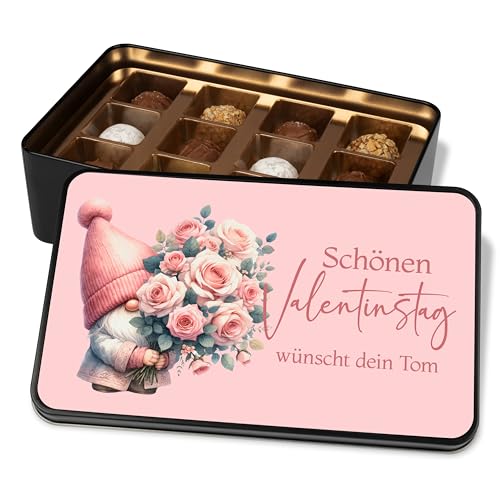Pralinendose personalisiert „Schönen Valentinstag“ Rosa Wichtel mit Blumen - 12 Confiserie-Pralinen in Geschenkdose – Paar Geschenk Schokolade Geschenkidee Wichteln Pralinendose personalisiert „Schönen Valentinstag“ Rosa Wichtel mit Blumen - 12 Confiserie-Pralinen in Geschenkdose – Paar Geschenk Schokolade Geschenkidee Wichteln von True Statements